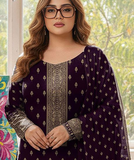 German Wool`26 D#109 (Purple)