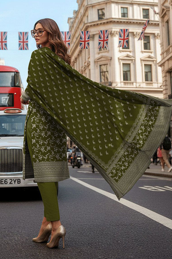 German Wool`26 D#107 (Olive Green)