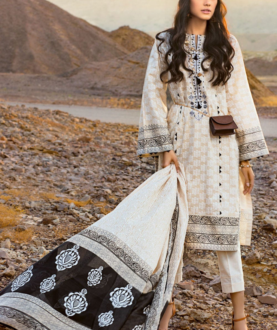 Gul Ahmed Summer Lawn'21 B#81