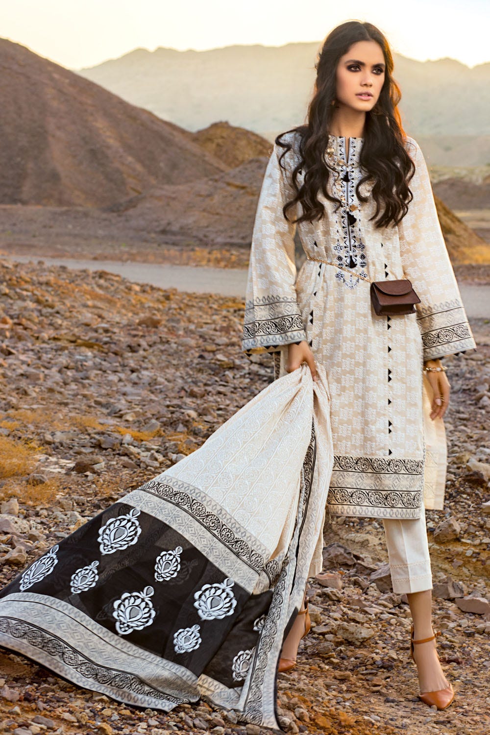 Gul Ahmed Summer Lawn'21 B#81
