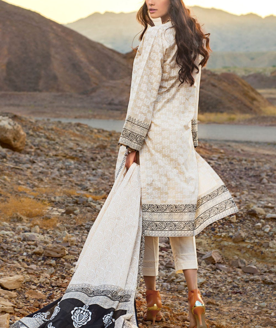 Gul Ahmed Summer Lawn'21 B#81