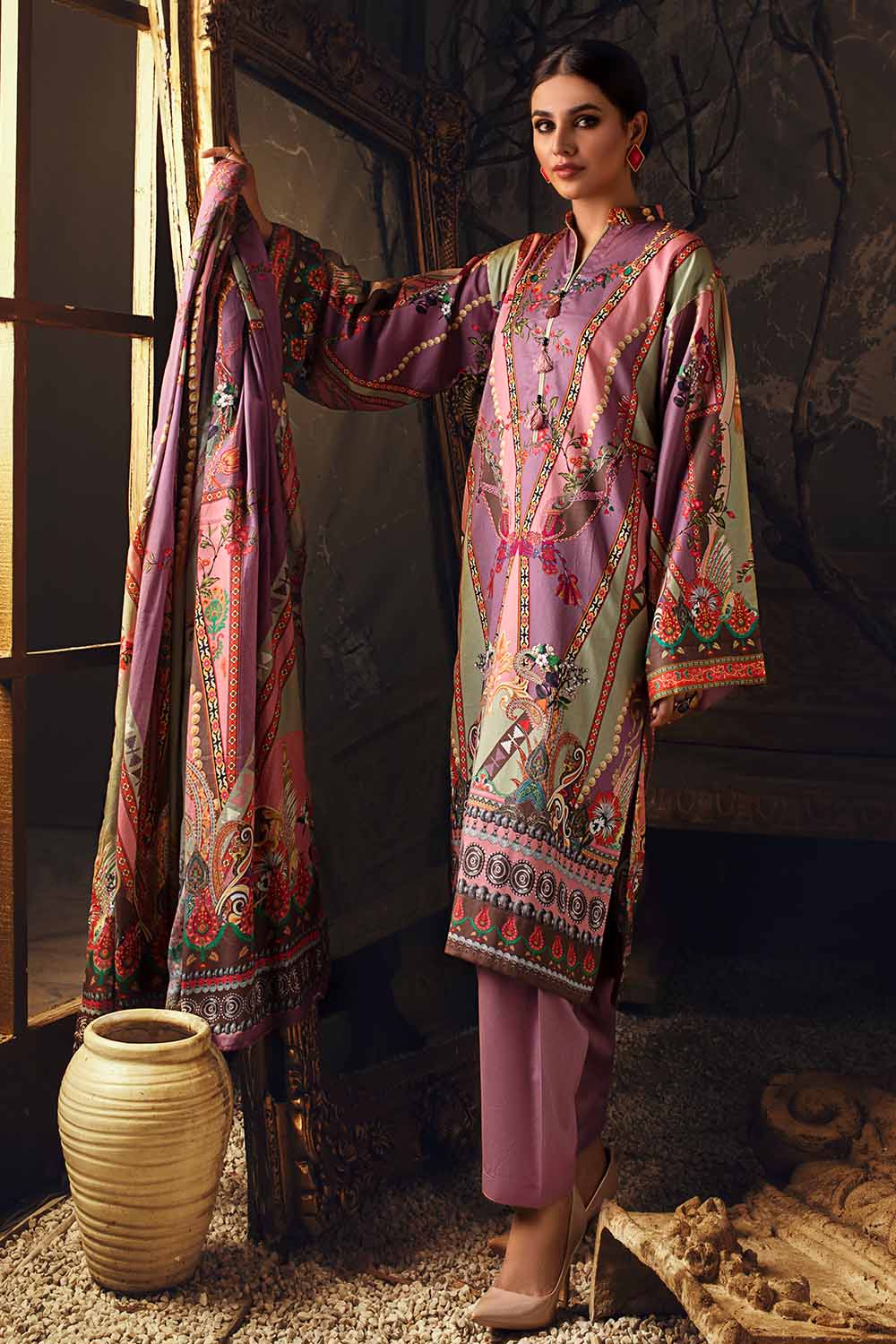 Gul Ahmed Winter Collection'21 CD#12012 B