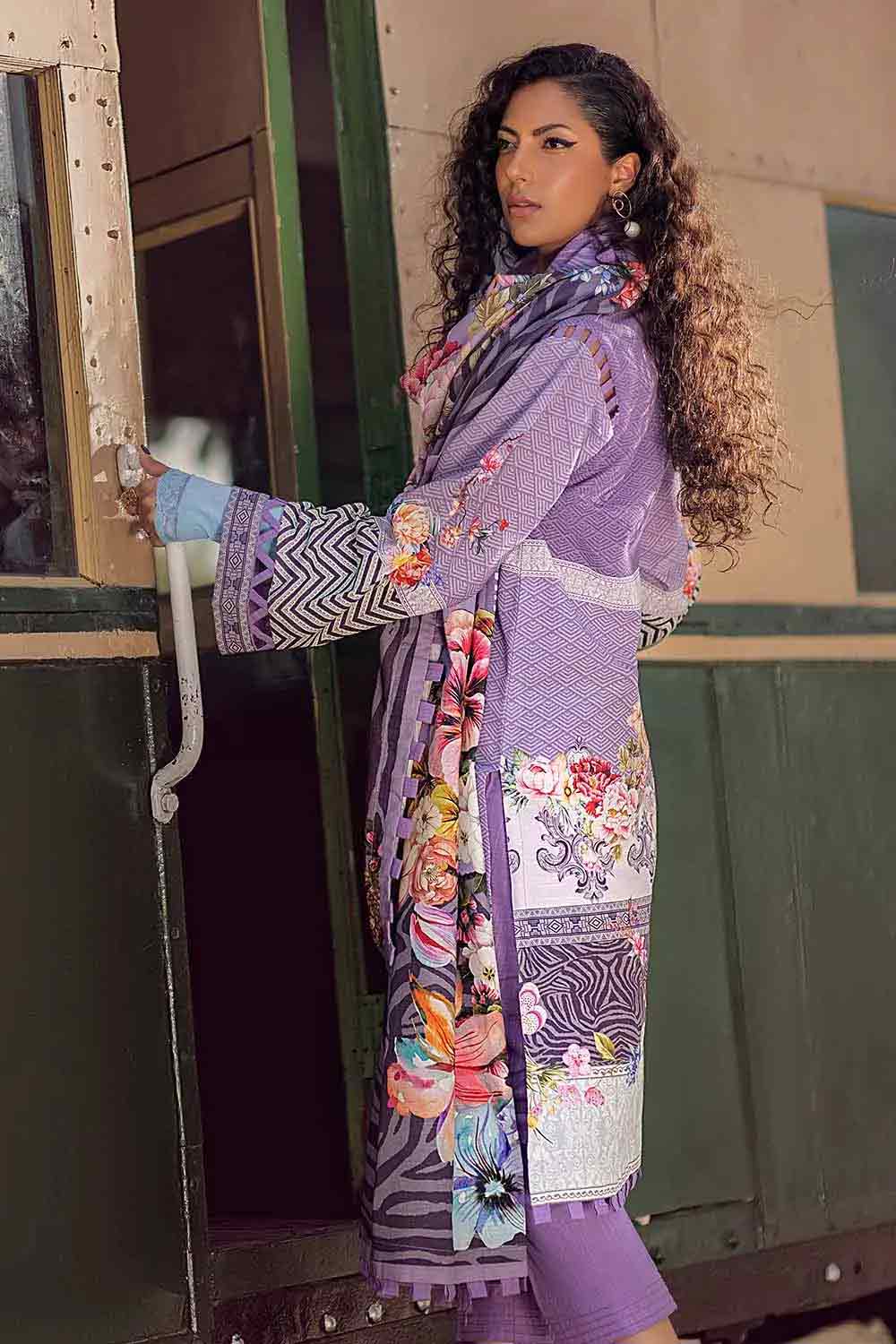 Gul Ahmed Winter Collection'21 K#12019 A