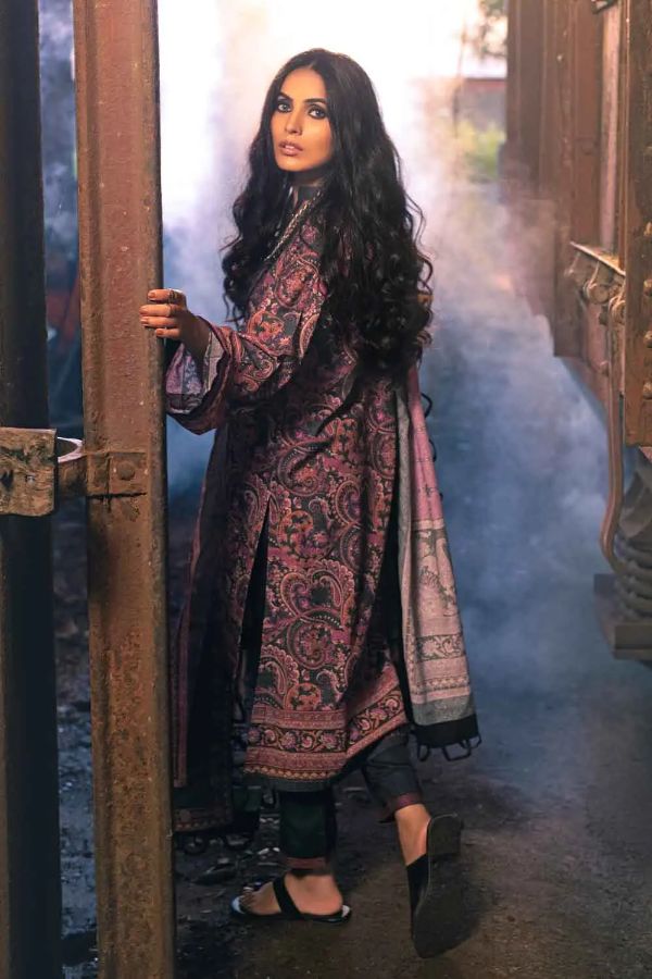 Gul Ahmed Winter Collection`21 AY#12025