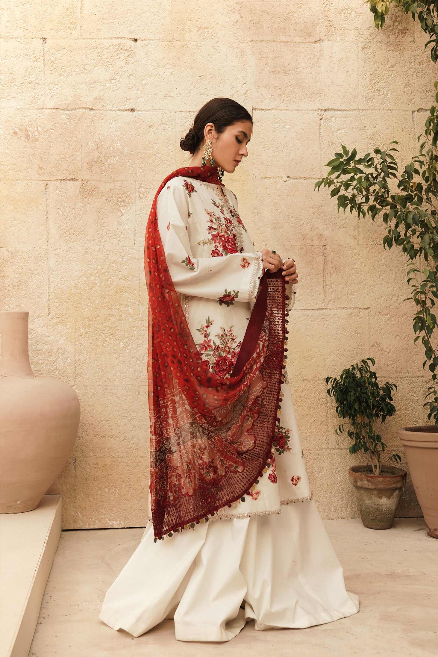 Zara Shahjahan Eid Luxury Lawn`22 D# GUL
