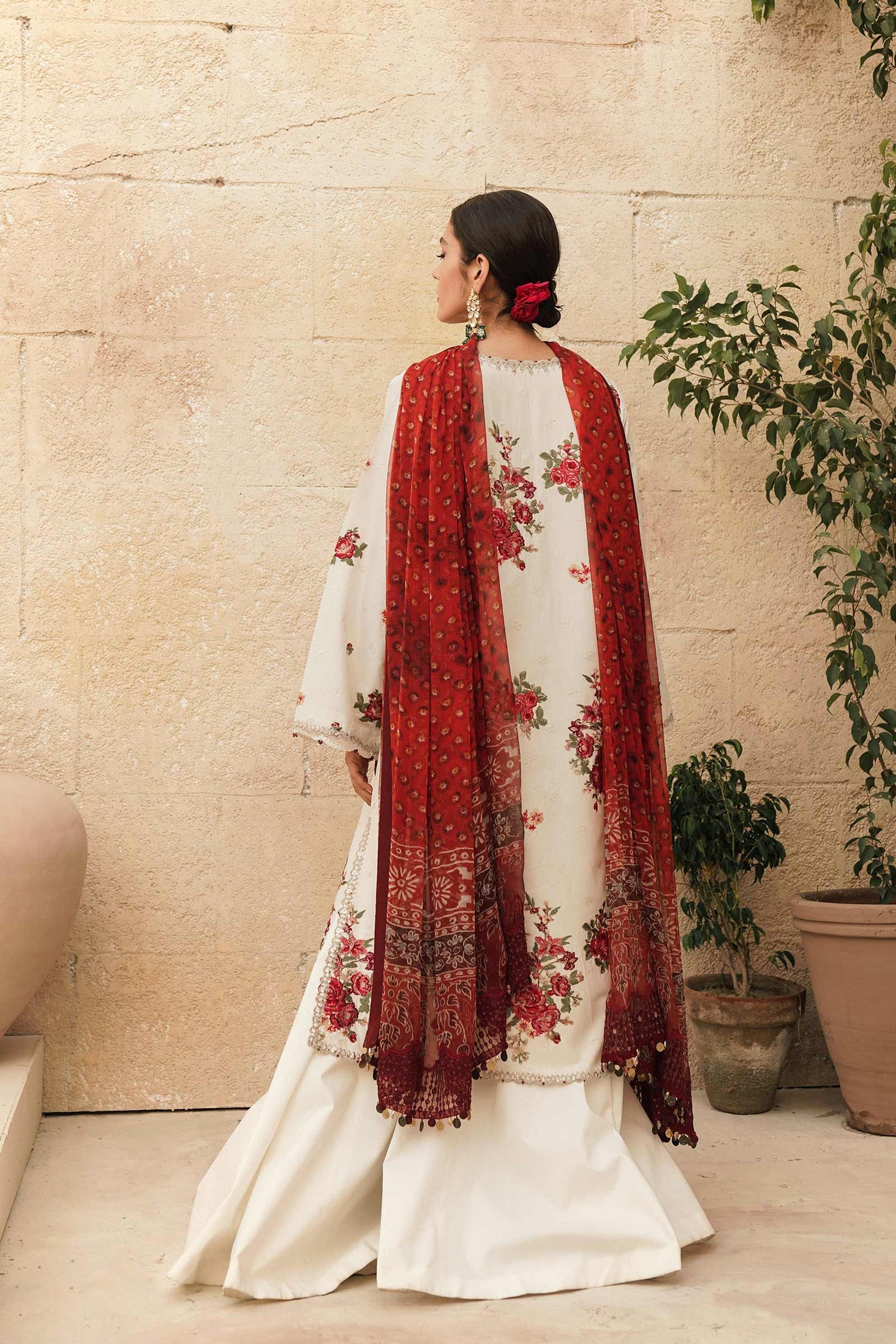 Zara Shahjahan Eid Luxury Lawn`22 D# GUL