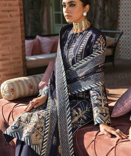 Gulaal Luxury Lawn Collection'22 D#3 LEENA