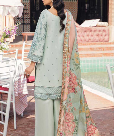 Gulaal Luxury Lawn Collection'22 D#5 ANEETA