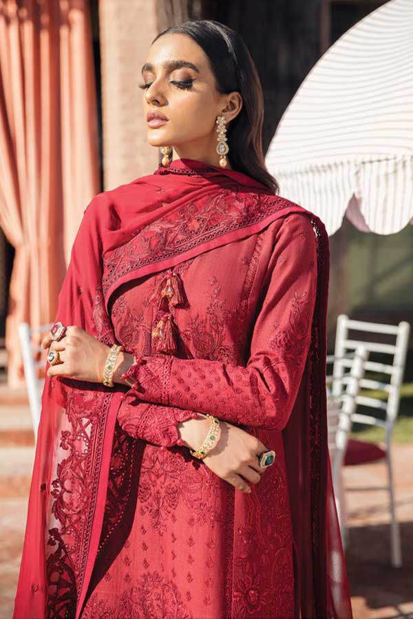 Gulaal Luxury Lawn Collection'22 D#6 SIENNA