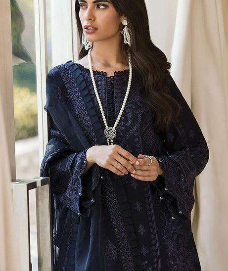 Gulaal Luxury Lawn Collection`23 D#01 (ZARQAA)