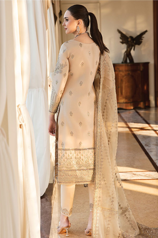 Gulaal Luxury Lawn Collection`23 D#06 (ROHENAZ)