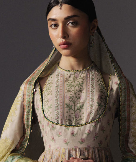Zara Shahjahan Anarkali`26 HOORAIN