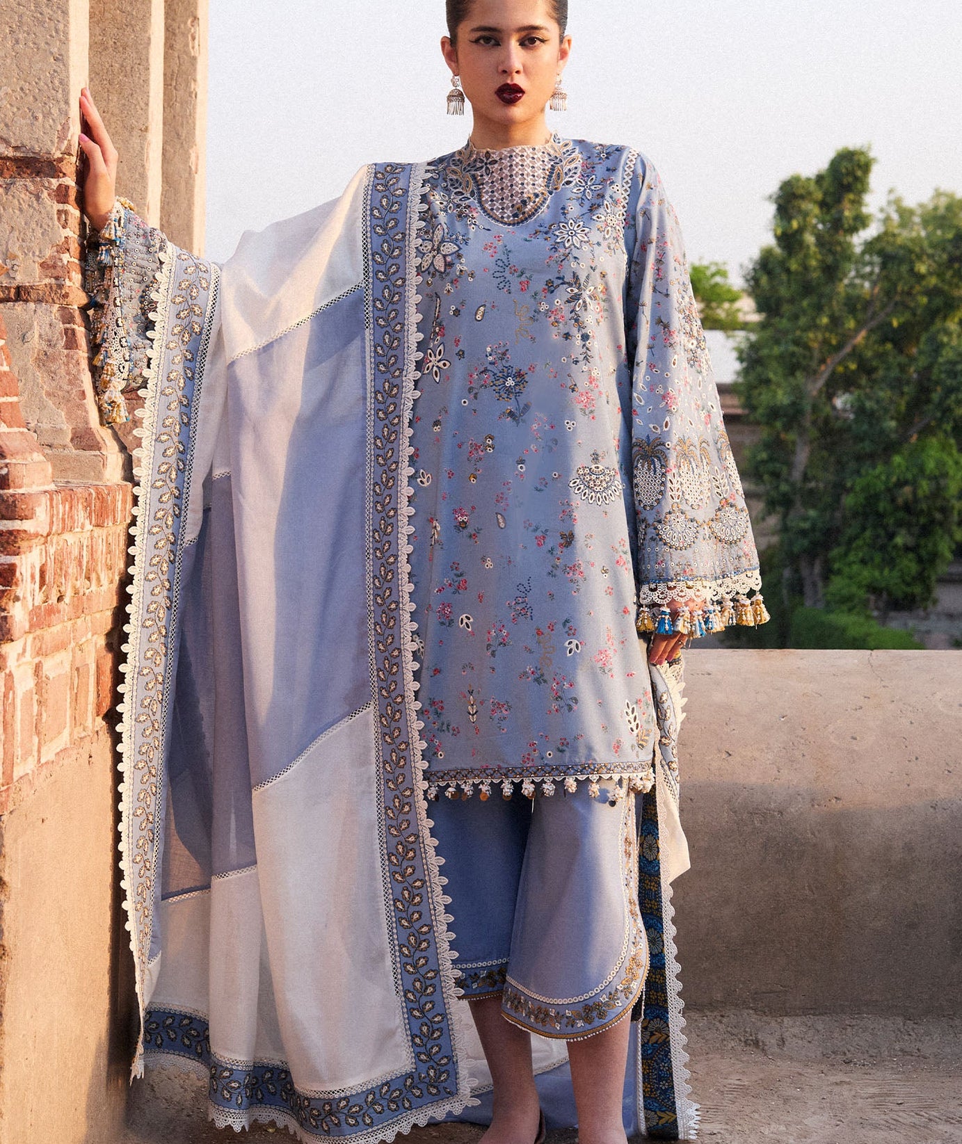 Hussain Rehar Nirmal S/S Luxury`25 (Fira)