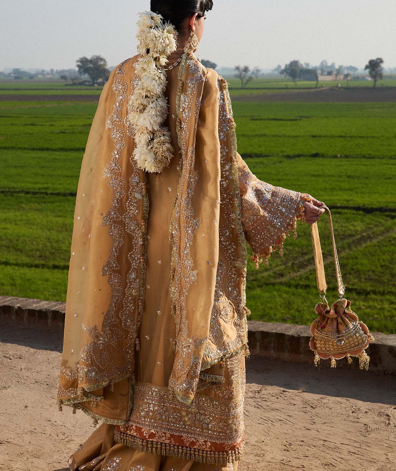 Hussain Rehar Darlings Festive`25 (Sundal)