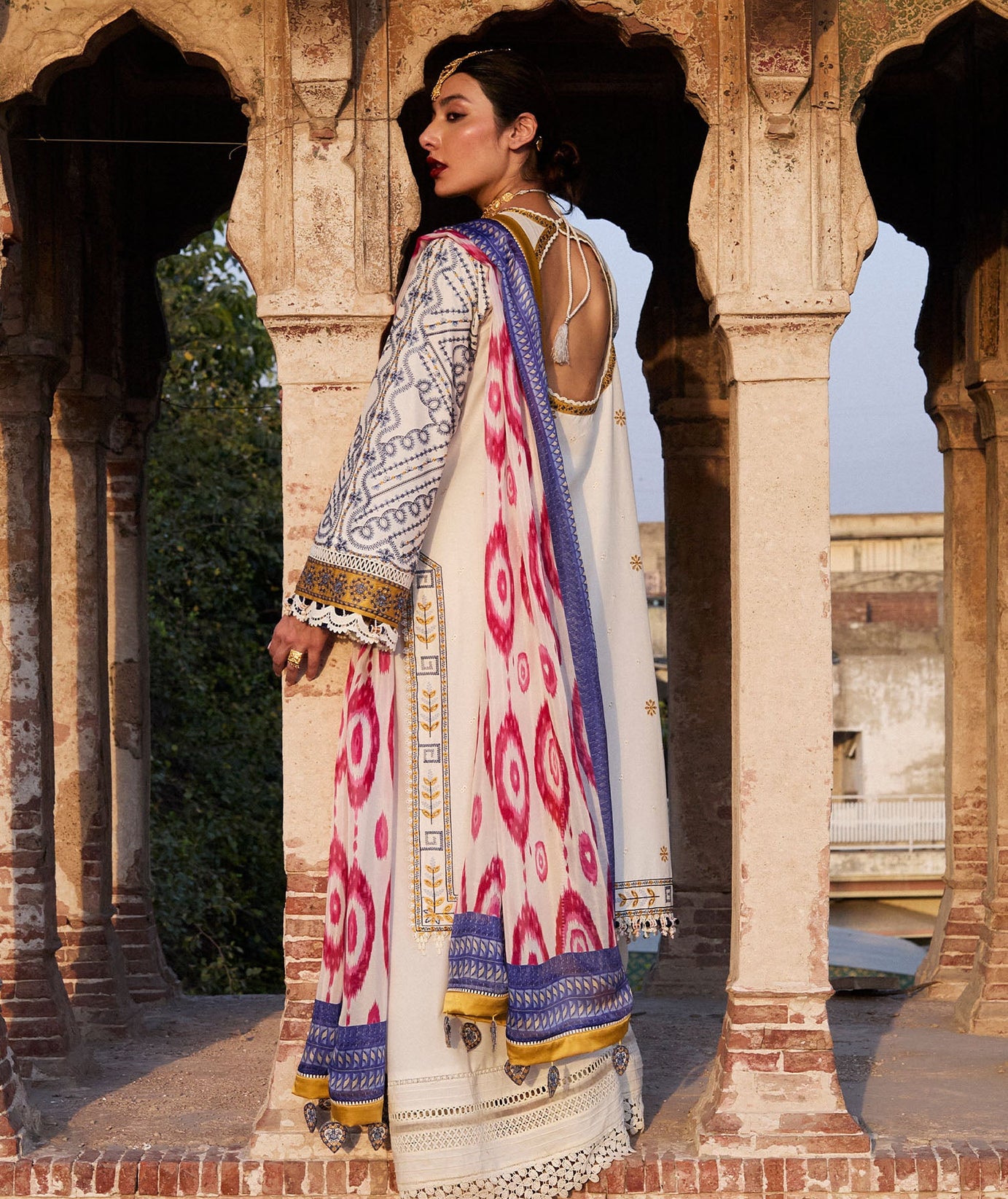 Hussain Rehar Nirmal S/S Luxury`25 (Motia)