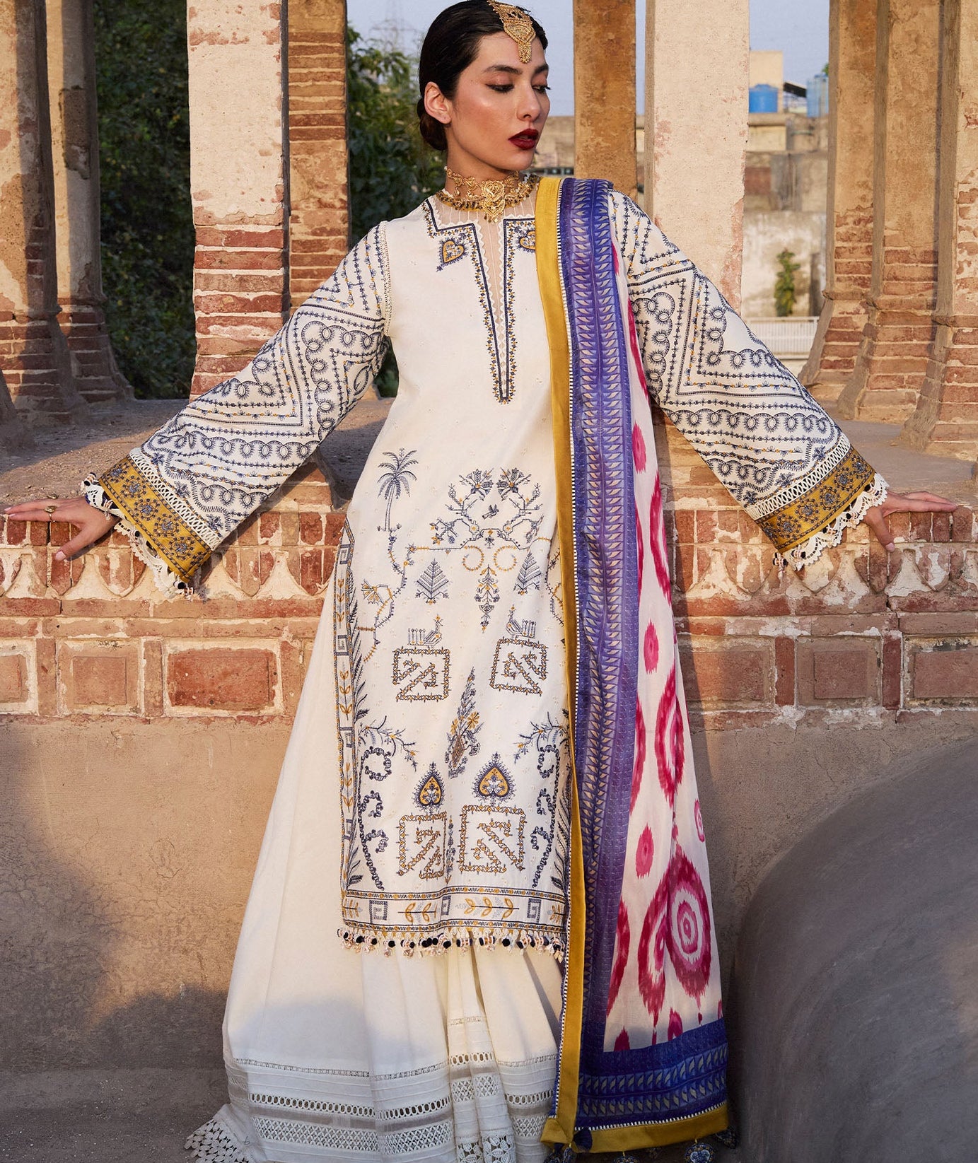 Hussain Rehar Nirmal S/S Luxury`25 (Motia)