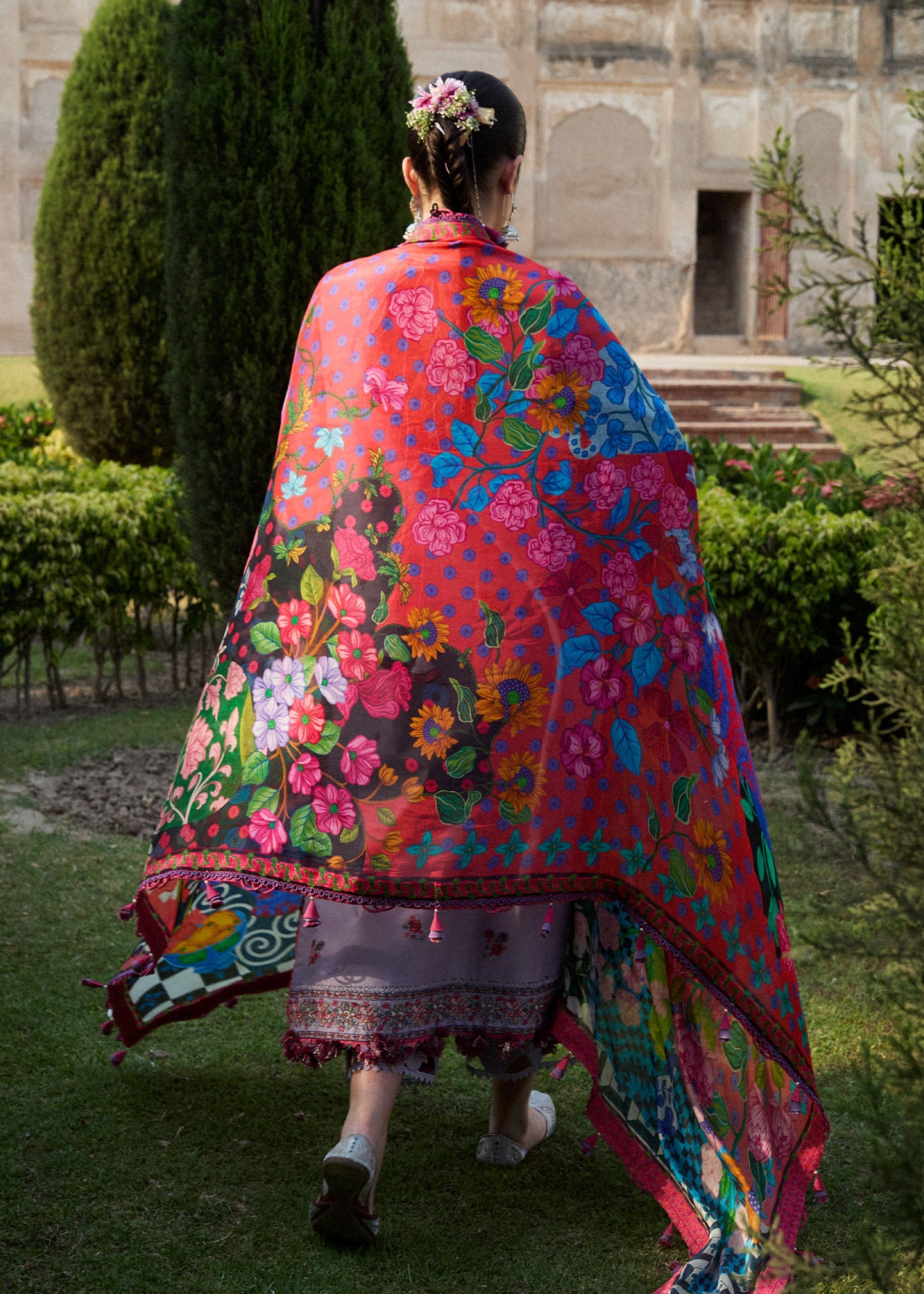 Hussain Rehar Nirmal S/S Luxury`25 (inaya)