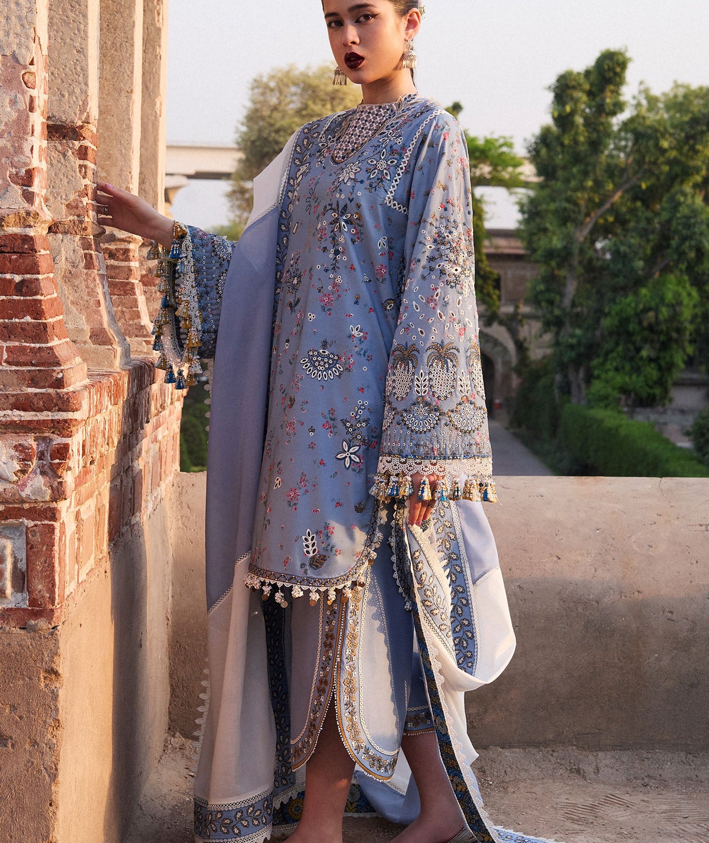 Hussain Rehar Nirmal S/S Luxury`25 (Fira)