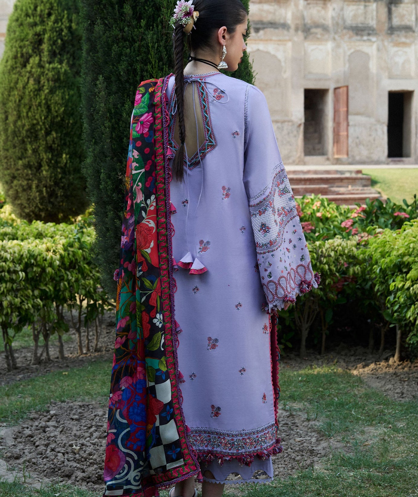 Hussain Rehar Nirmal S/S Luxury`25 (inaya)