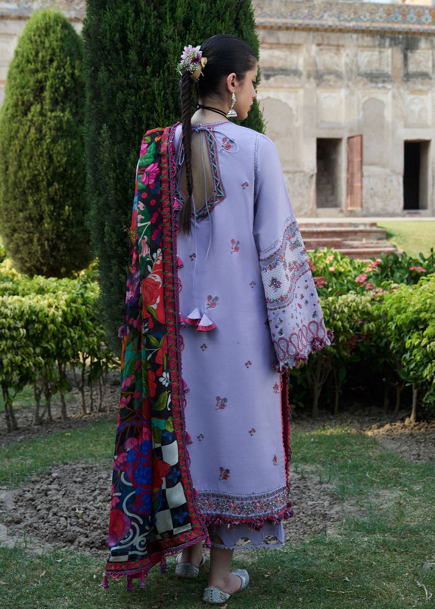 Hussain Rehar Nirmal S/S Luxury`25 (inaya)