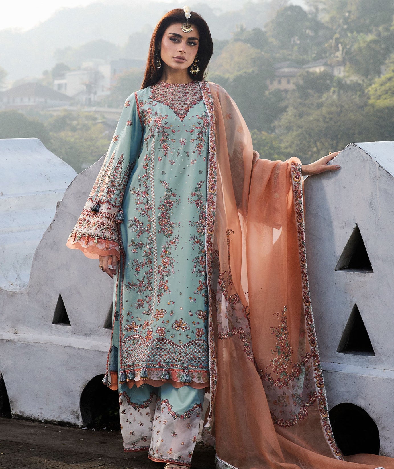 Hussain Rehar Luxury Lawn`25 (Malibu)