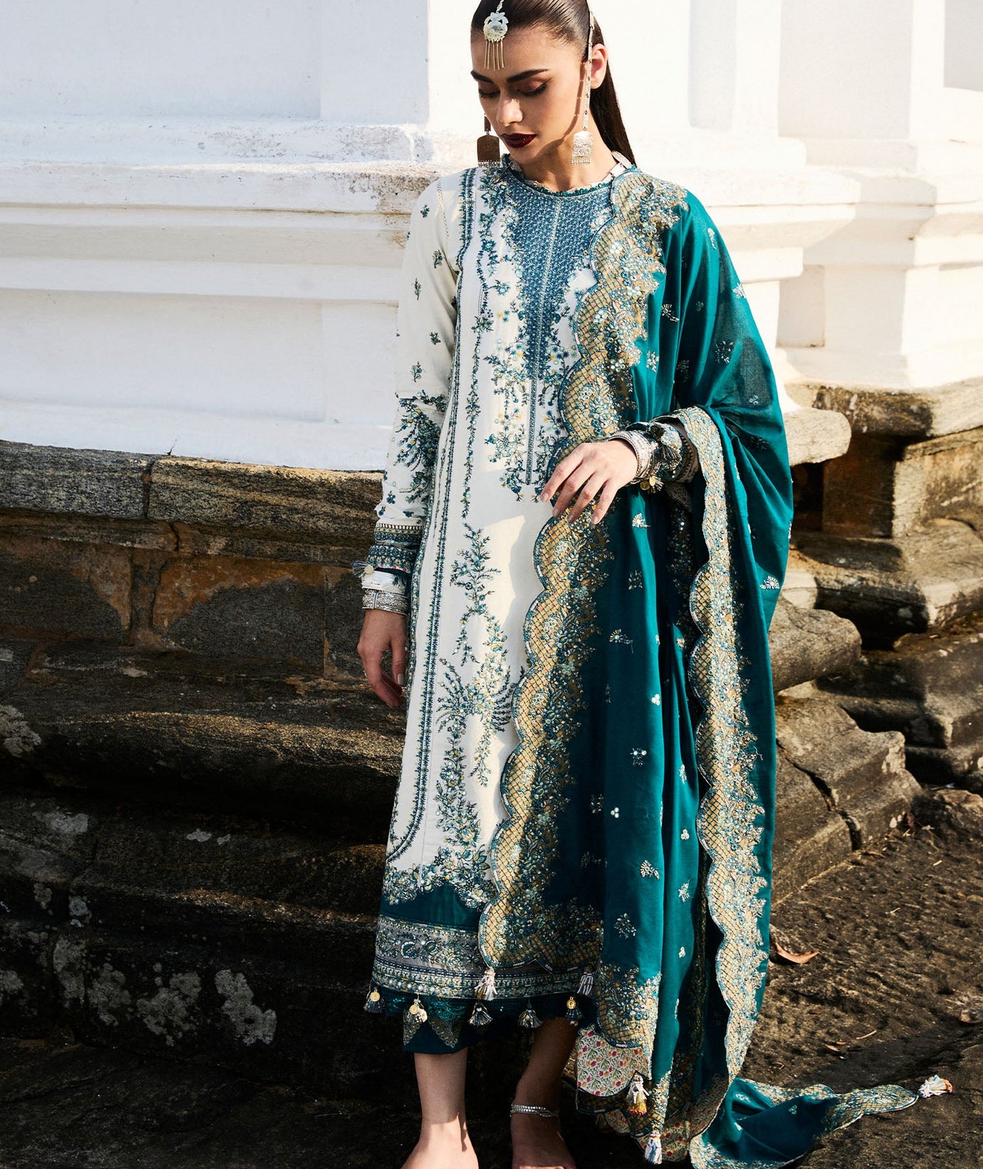 Hussain Rehar Luxury Lawn`25 (Veil)