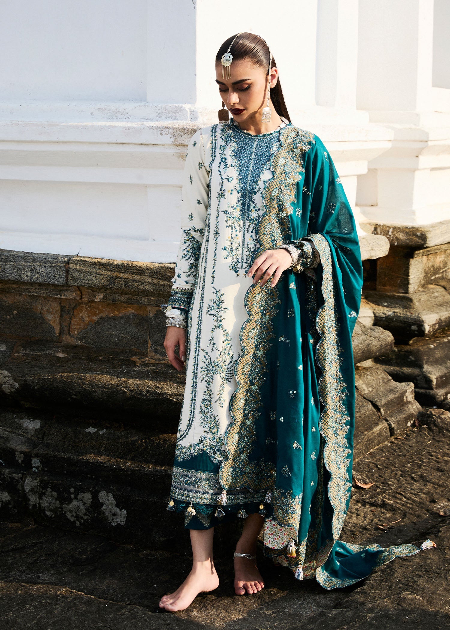 Hussain Rehar Luxury Lawn`25 (Veil)
