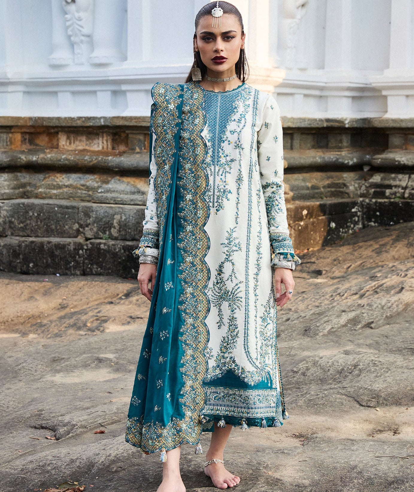 Hussain Rehar Luxury Lawn`25 (Veil)