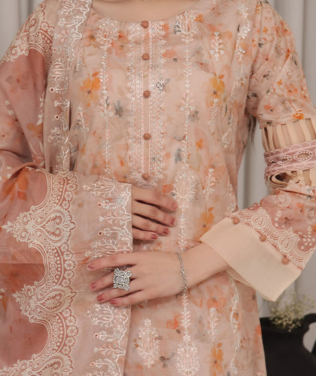 Hafiz Aleen Emb Lawn'25 D#65-L Peach