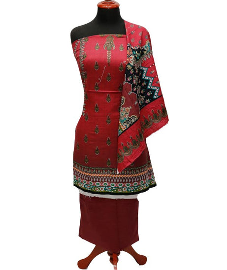 Hafiz Emb Khaddar`22 D#71 (Maroon)