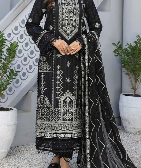 Hafiz Faryal Hussain Lawn`24 D#08