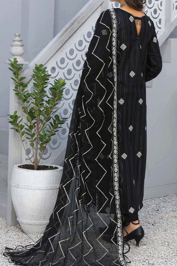 Hafiz Faryal Hussain Lawn`24 D#08