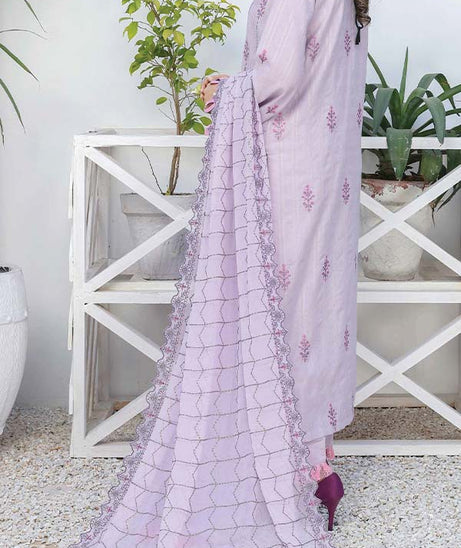 Hafiz Faryal Hussain Lawn`24 D#09