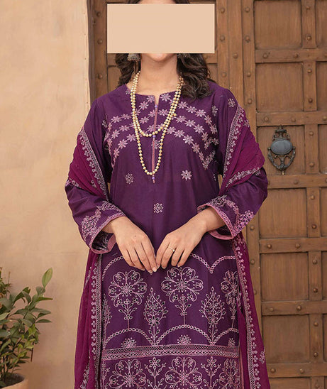 Hafiz Kinza Emb Lawn'24 D#4A