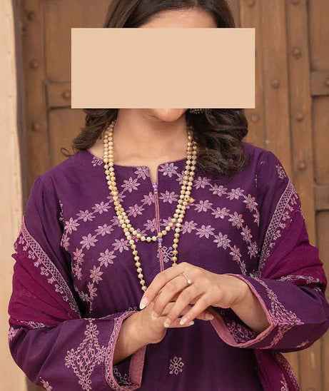 Hafiz Kinza Emb Lawn'24 D#4A