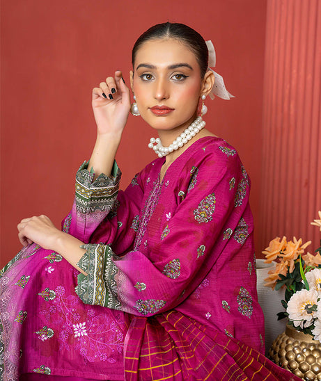 Haya Emb Lawn`25 D # 07