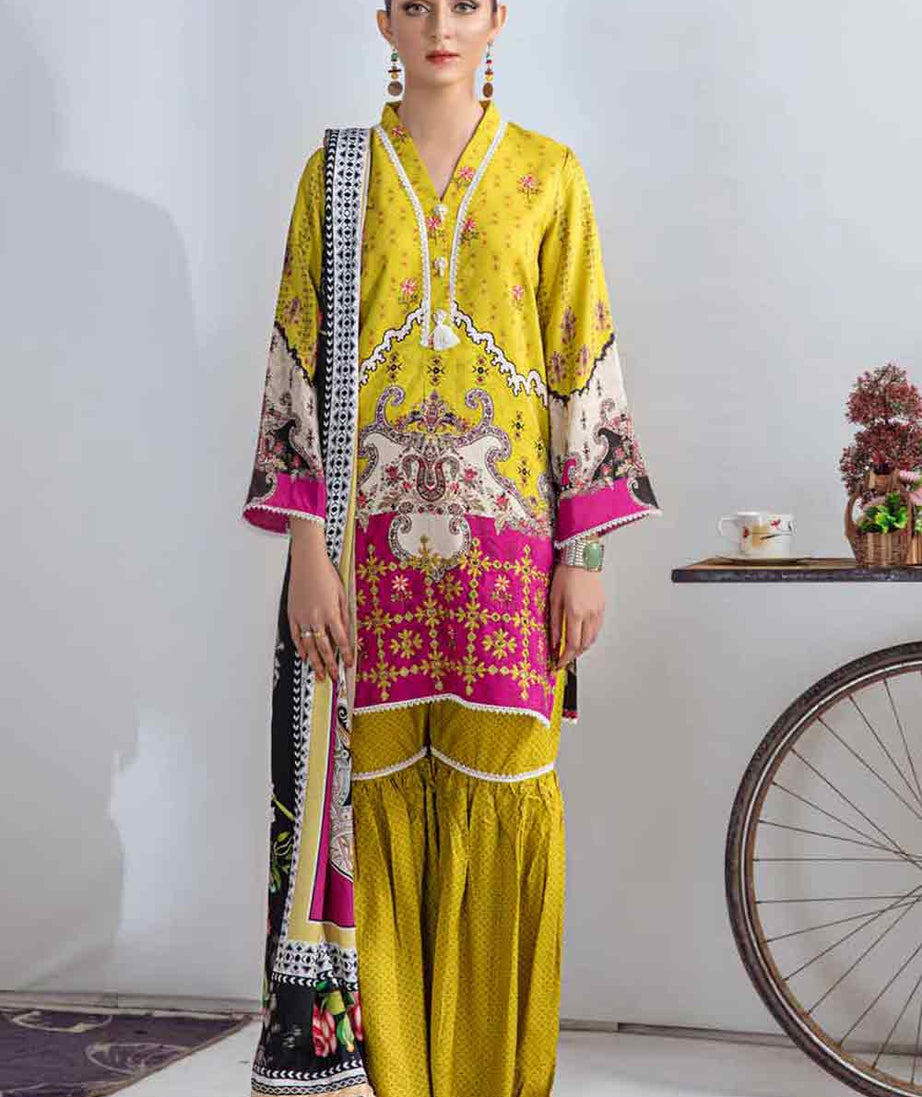 Hoorain Winter Collection'21 D#4