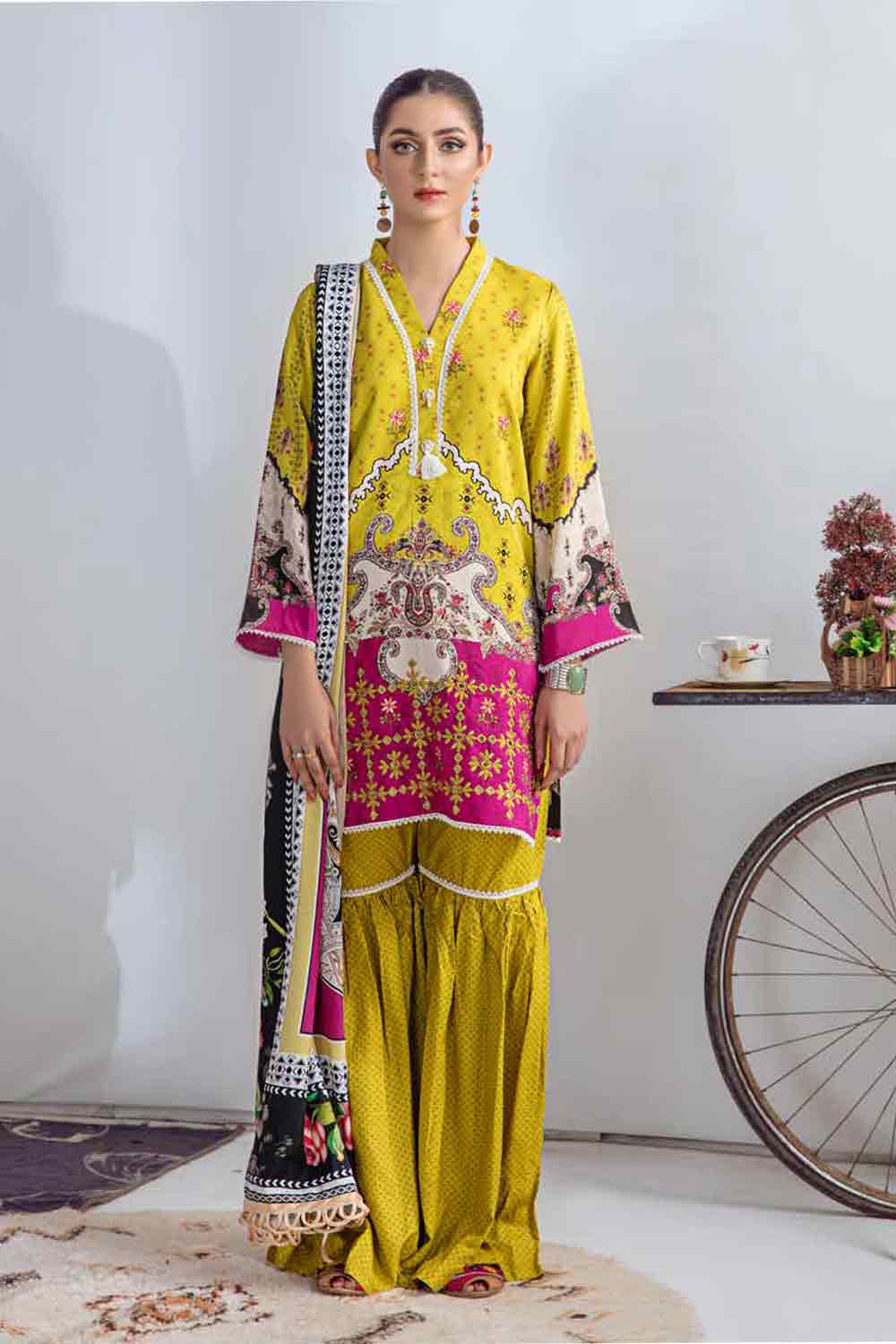 Hoorain Winter Collection'21 D#4