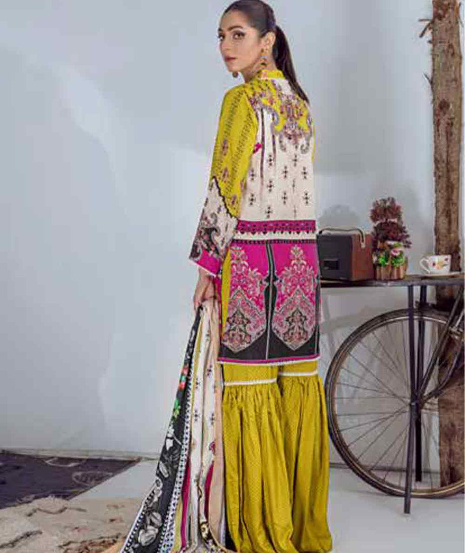 Hoorain Winter Collection'21 D#4