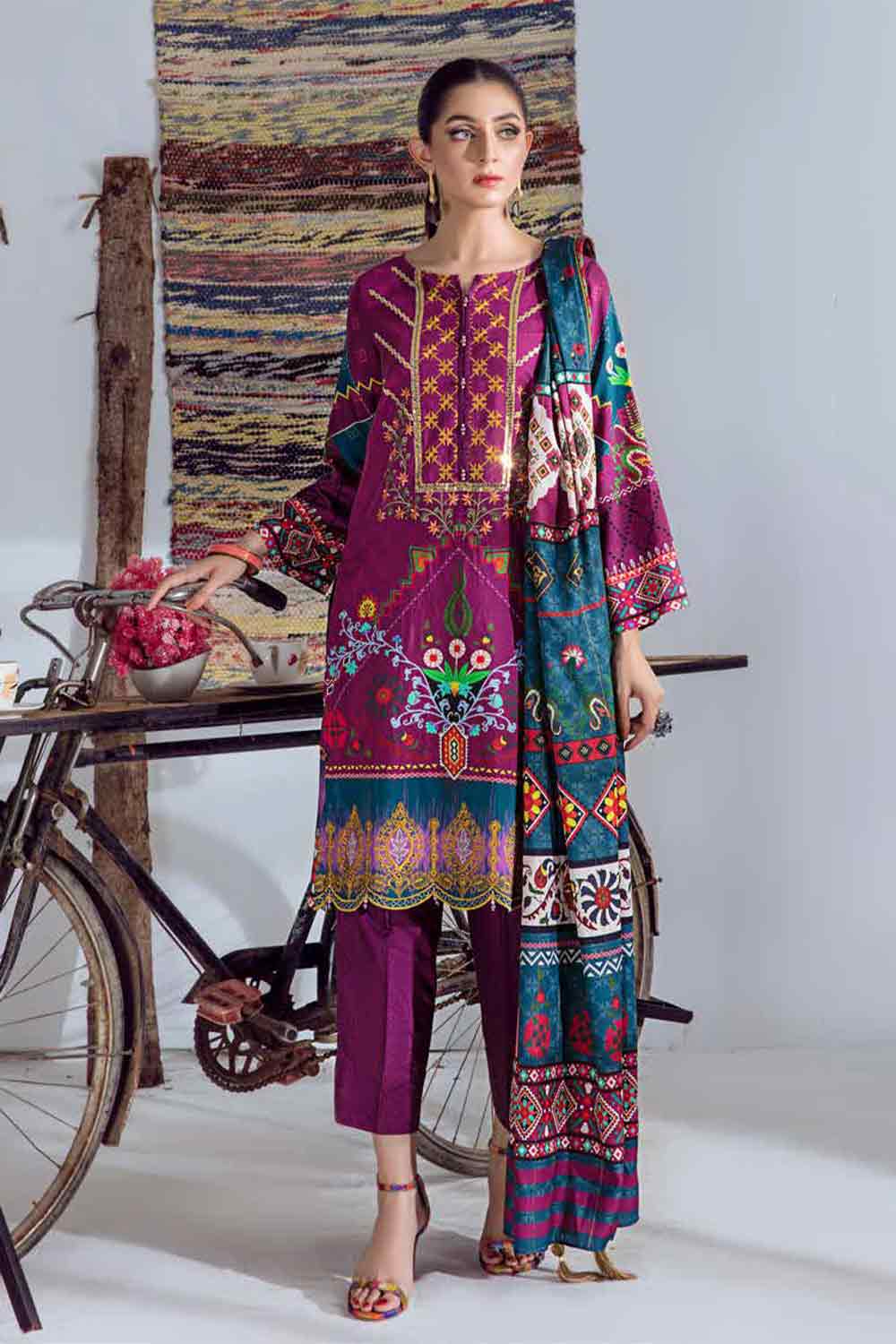 Hoorain Winter Collection'21 D#5