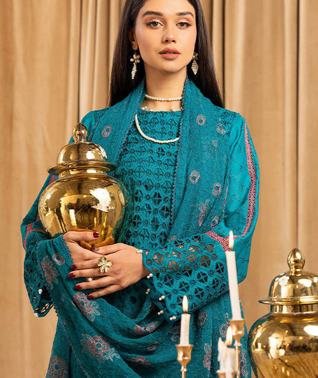 Humdum Elegant C/Kari Lawn`25 D#4