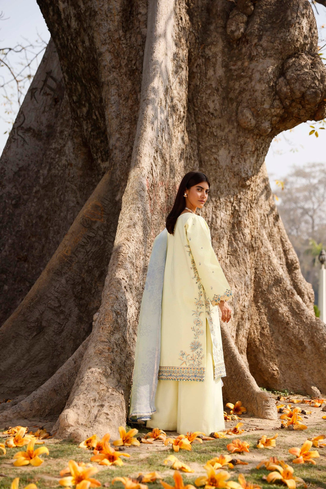 Seroli Ku Ba Ku Festive Lawn`23 D#8