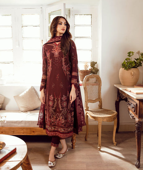 Gisele Kahani Karandi`23 DUSKY GLOW