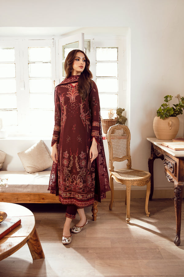 Gisele Kahani Karandi`23 DUSKY GLOW