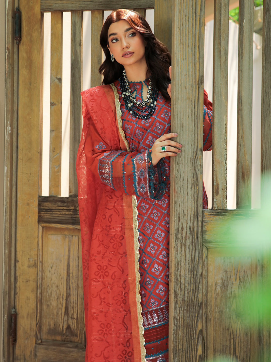 Parishay Noor Nazar Winter'22 D#10