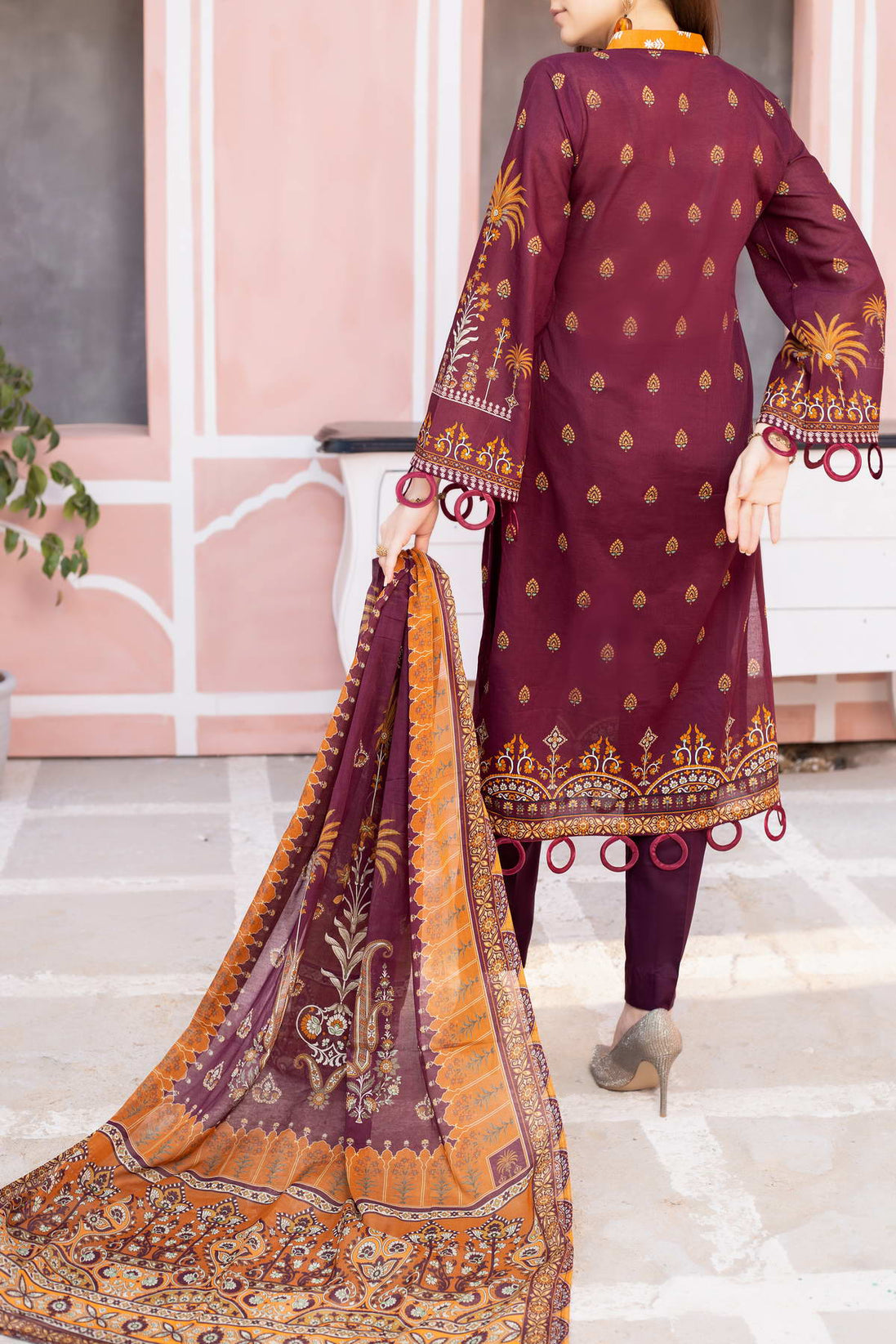 Ayesha Alishba DP Lawn`23 D#01