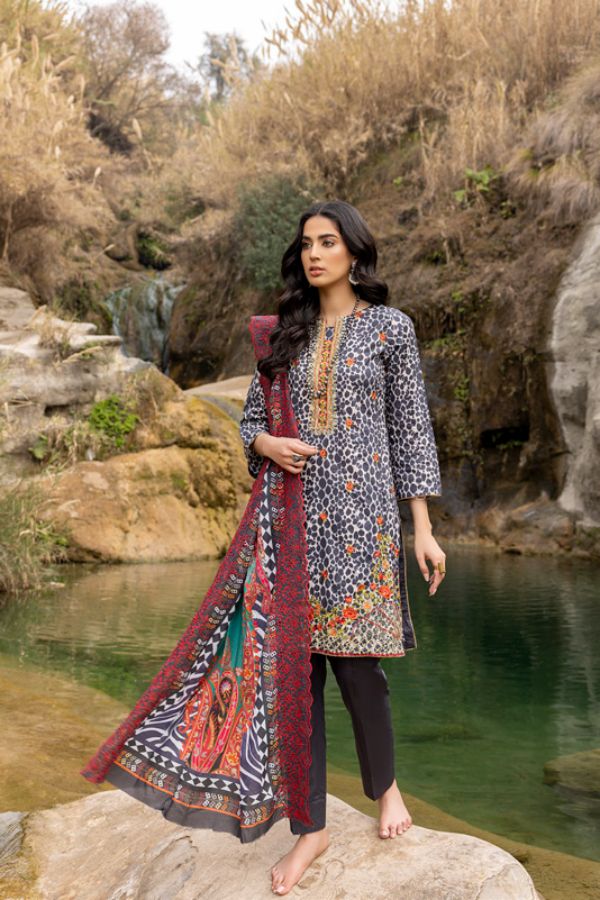 Iman Embroidered Lawn`22 D#1