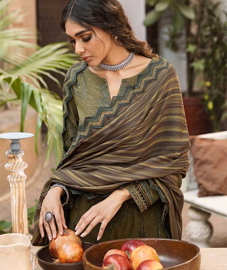 Iznik Riwayat Luxury Winter Collection'22 RC#08