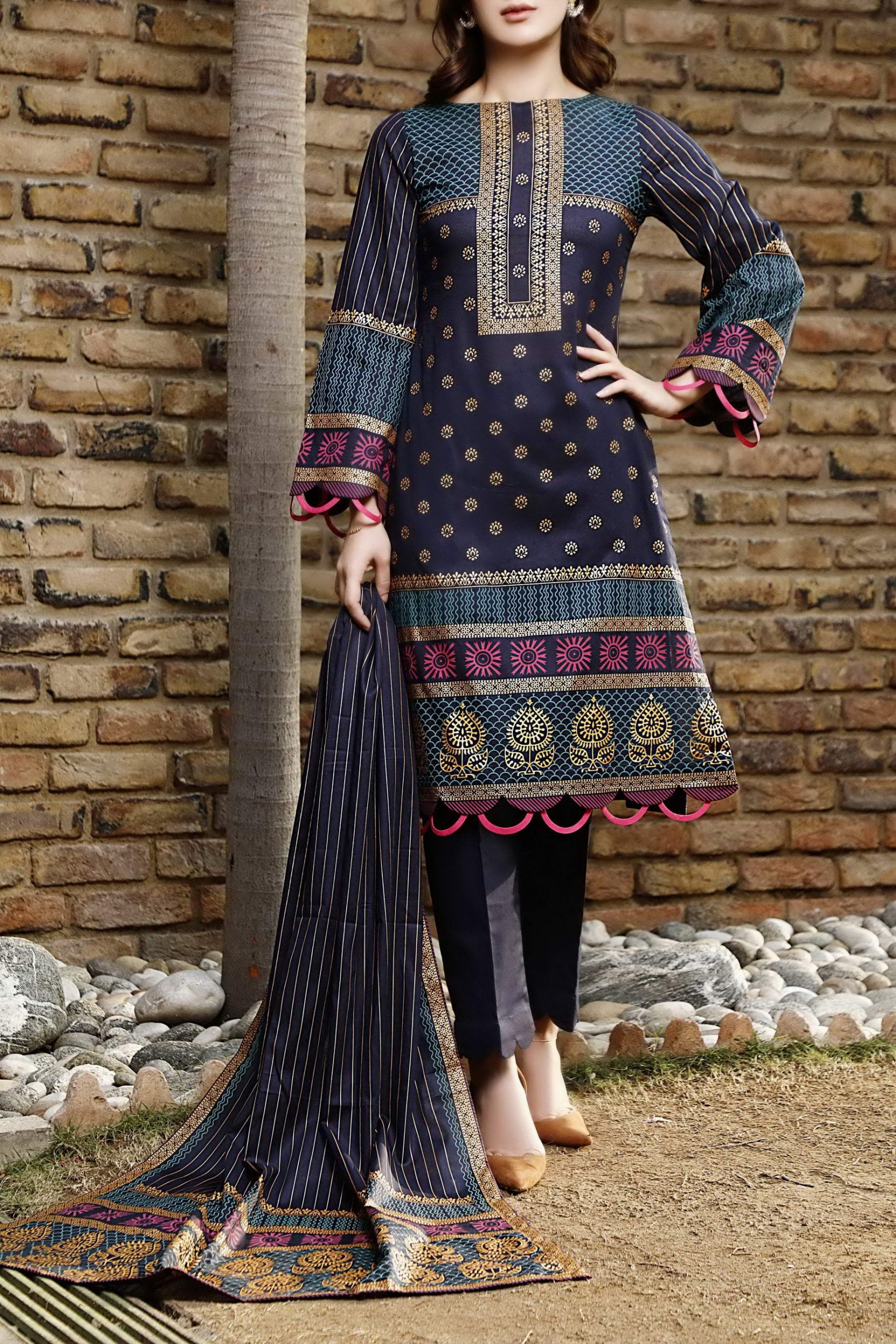 Daman Print Lawn`23 D#804 Nevy Blue