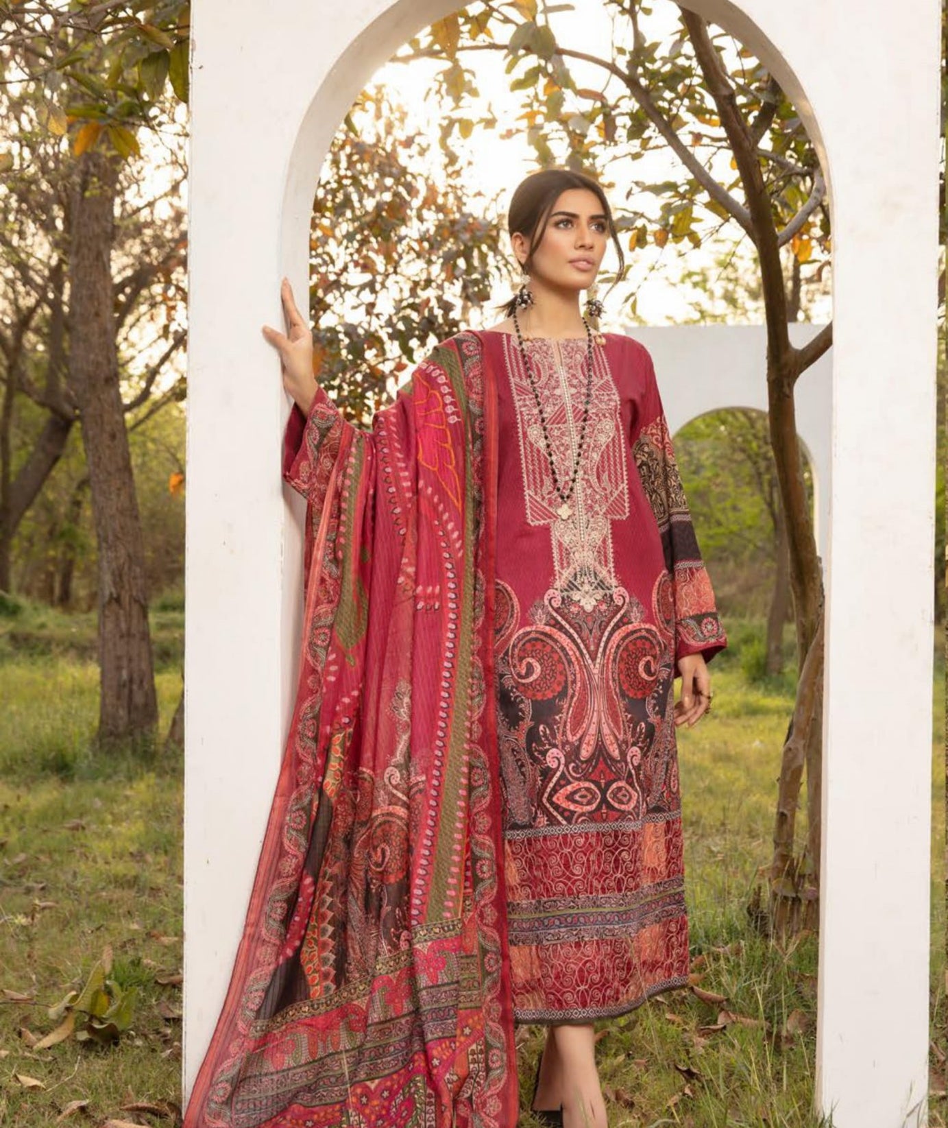 Johra Guzel Emb Lawn`21 JR#438